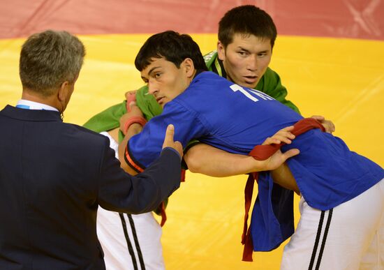 2013 Universiade. Belt wrestling. Day One