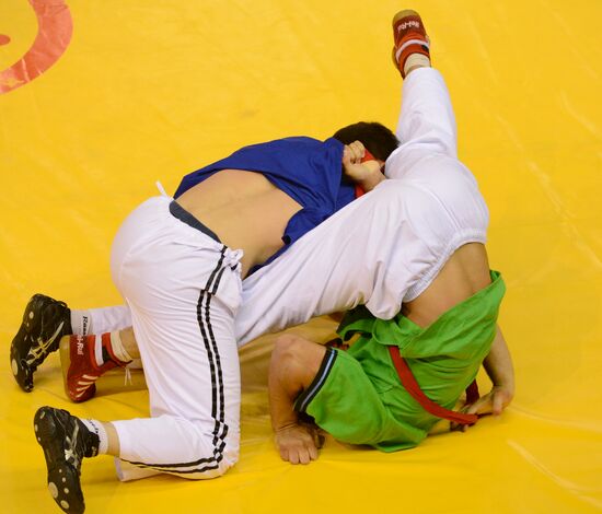 2013 Universiade. Belt wrestling. Day One