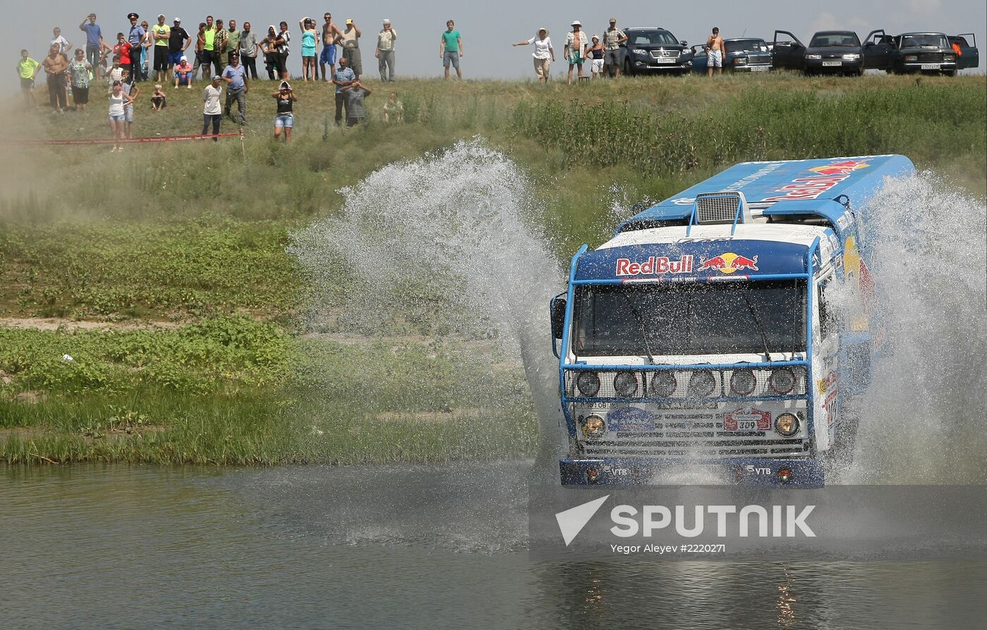 Motorsports. Silk Way Rally-Raid. First stage