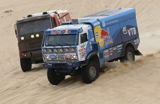 Motorsports. Silk Way Rally-Raid. First stage