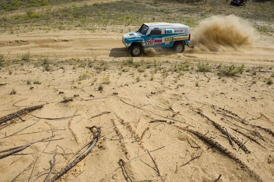 Motorsports. Silk Way Rally-Raid. First stage