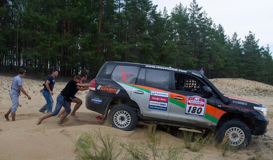 Motorsports. Silk Way Rally-Raid. First stage