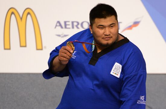 2013 Universiade. Belt wrestling. Day One