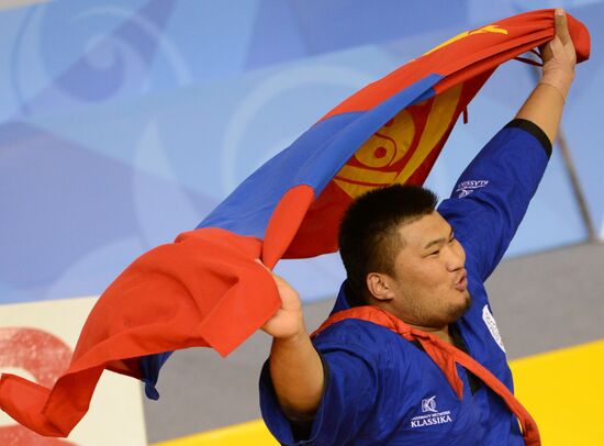 2013 Universiade. Belt wrestling. Day One