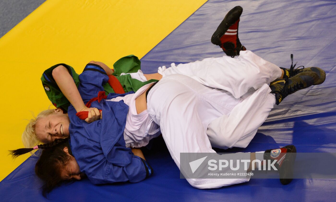 2013 Universiade. Belt wrestling. Day Two