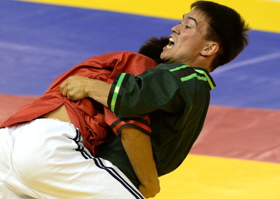 2013 Universiade. Day Four. Belt wrestling