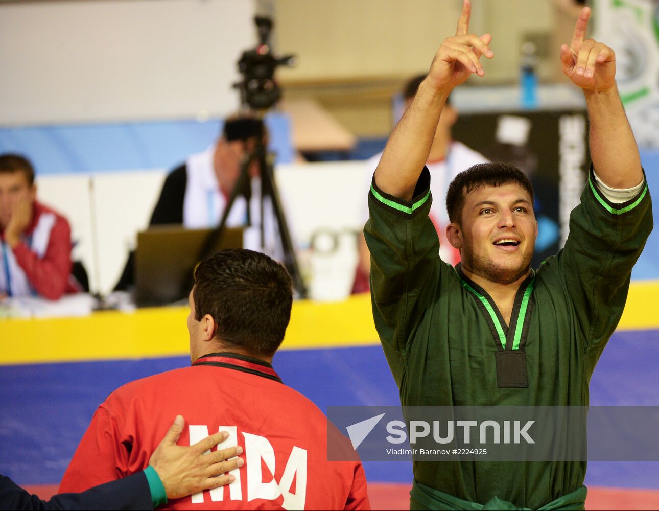 2013 Universiade. Day Four. Belt wrestling