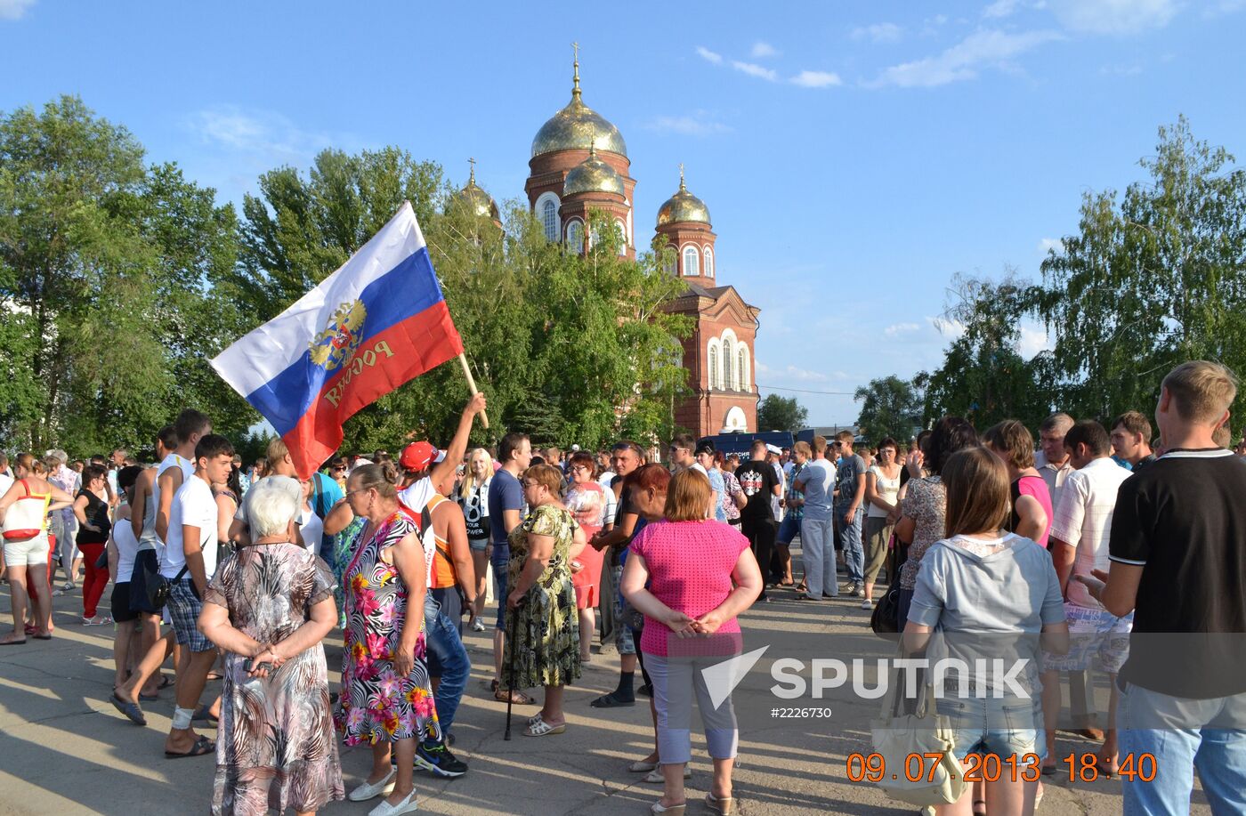 Pugachyov residents rally against migrants