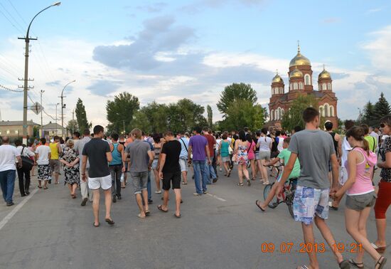 Pugachyov residents rally against migrants