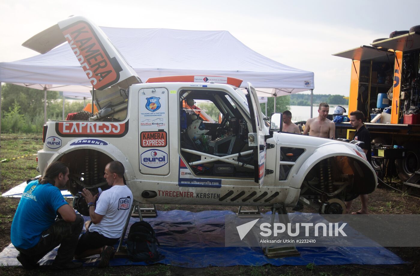 Motorsports. Silk Way Rally-Raid. First stage