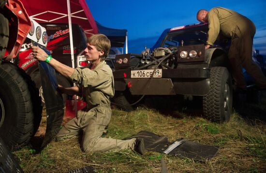 Motorsports. Silk Way Rally-Raid. First stage