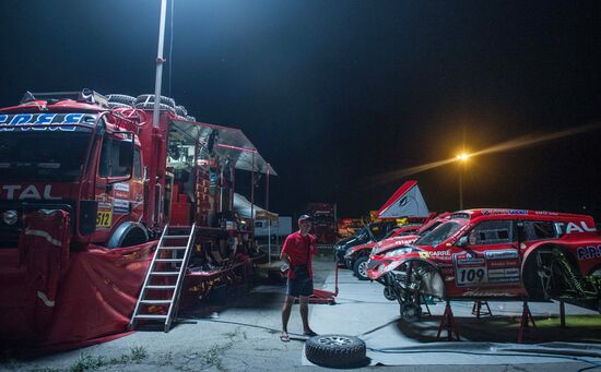 Motorsports. Silk Way Rally. Third stage