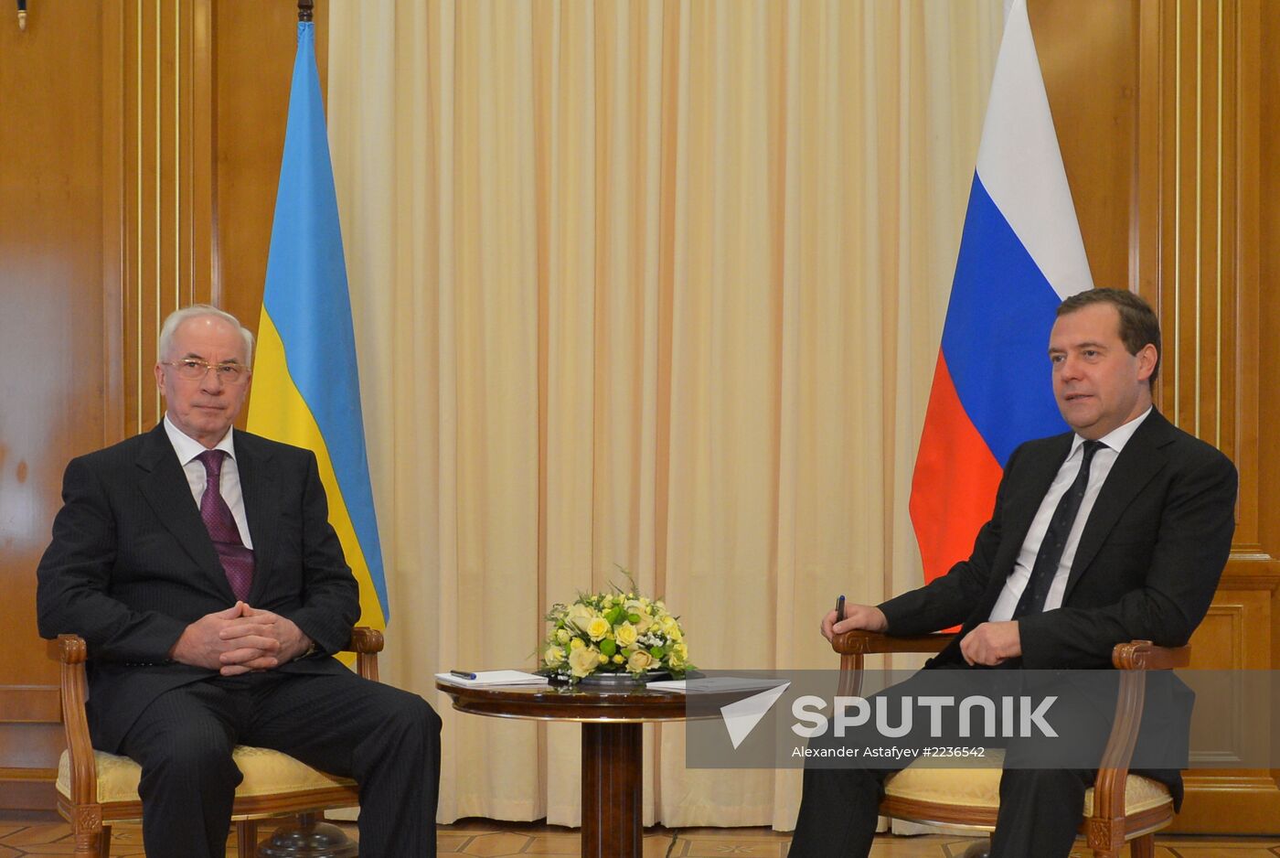 Dmitry Medvedev meets with Mykola Azarov