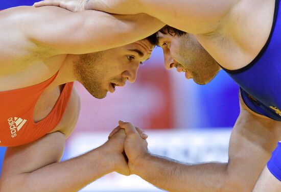 2013 Universiade. Day Seven. Freestyle wrestling
