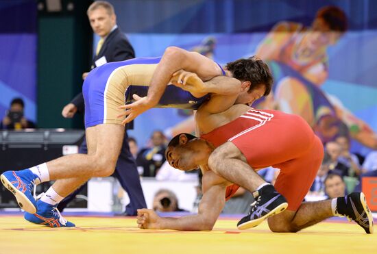 2013 Universiade. Day Seven. Freestyle wrestling