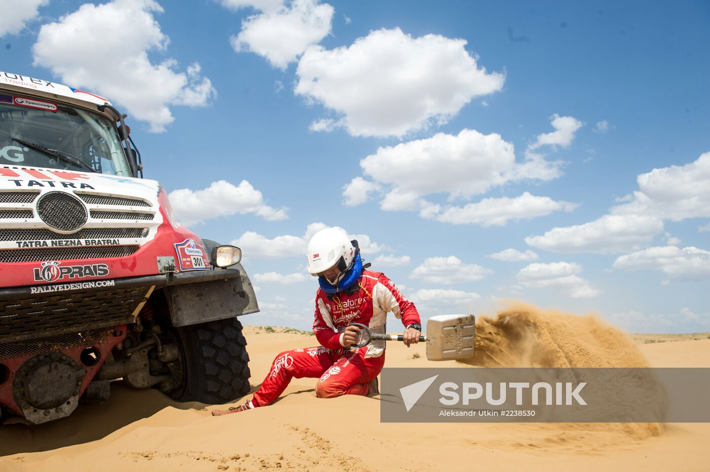 Auto sport. Silk Way Rally. Stage Four