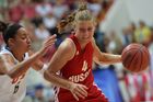 Member of the U.S. national team Bria Hartley and member of the Russian national team Tatyana Grigoryeva during the finals of women's basketball at the 27th World University Summer Games in Kazan. Location: Russia, Republic of Tatarstan, Kazan. Author: Grigoriy Sokolov/Sputnik. 2013 Universiade. Day Ten. Basketball Women. Finals