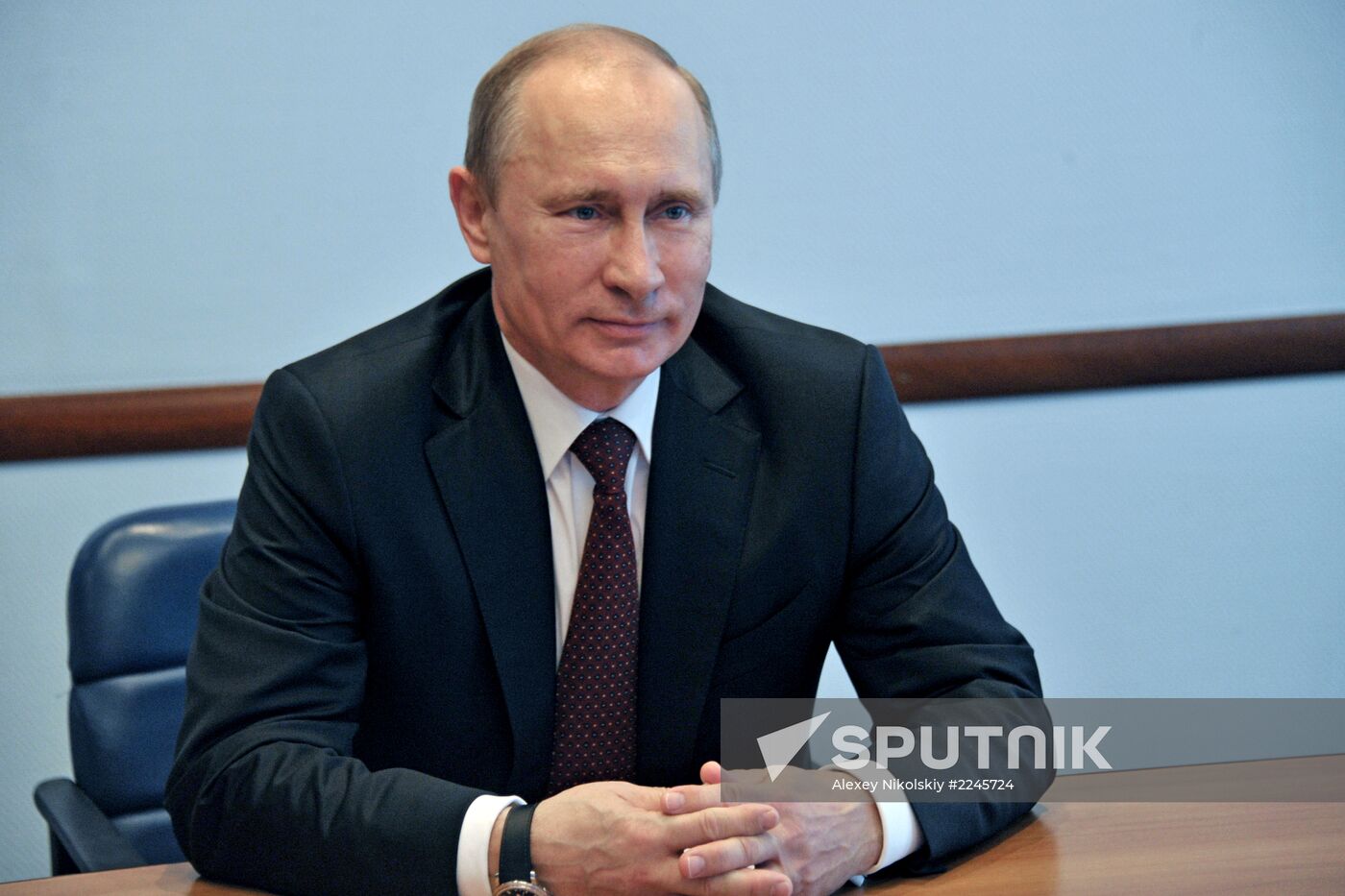 Putin oversees military drill in Eastern Military District