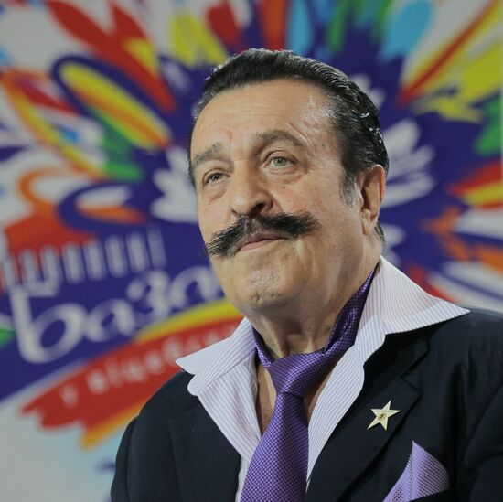 Pop singer and songwriter Willi Tokarev