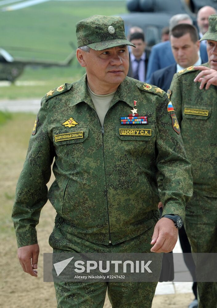 Vladimir Putin watches military exercise