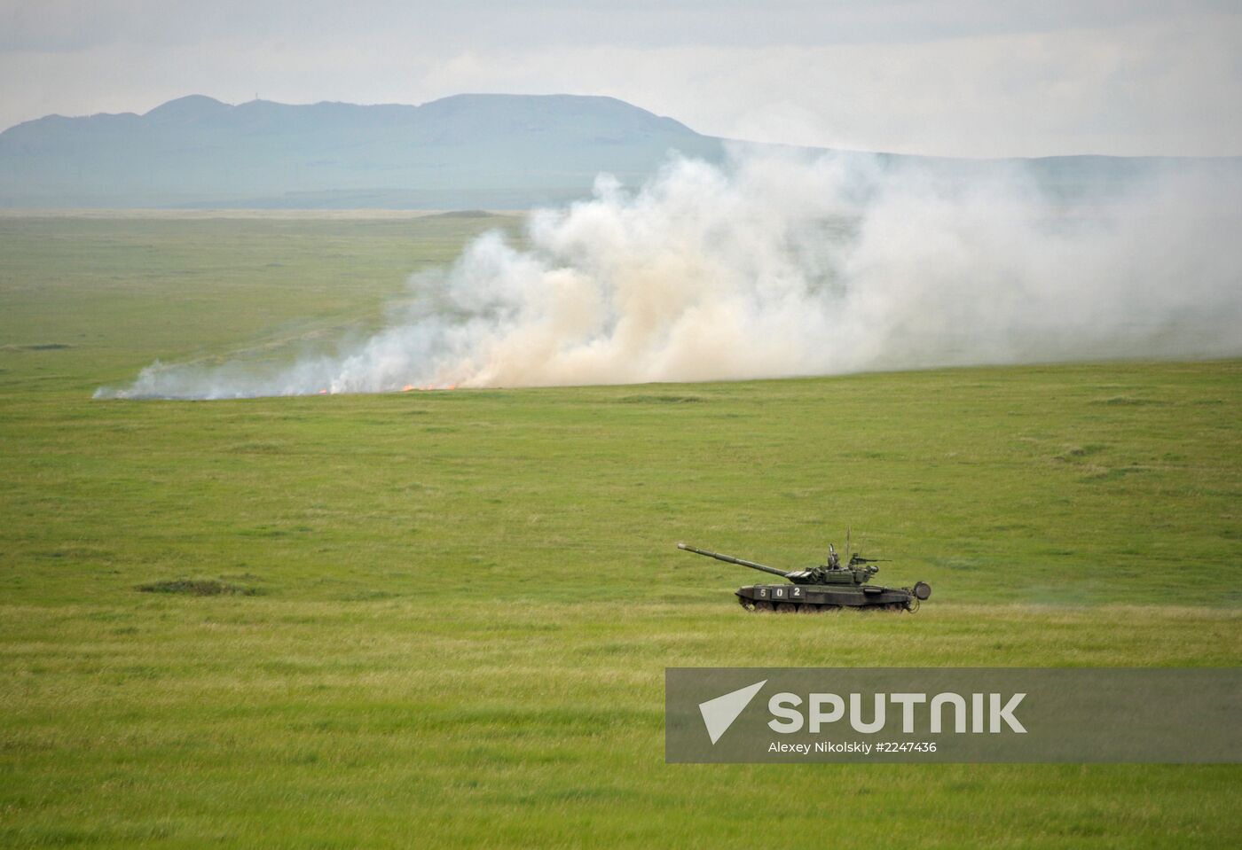Vladimir Putin watches military exercise