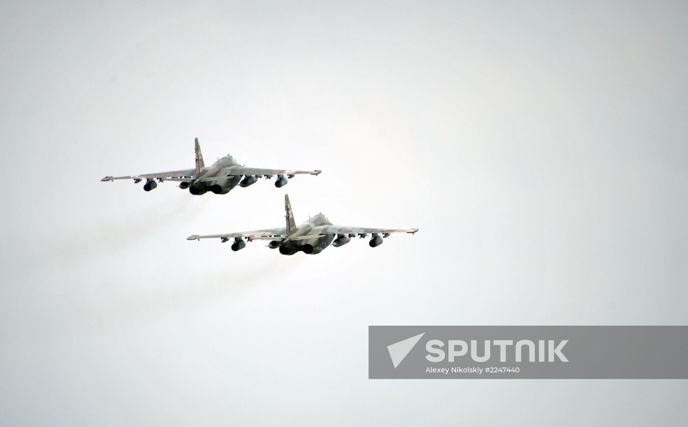 Vladimir Putin watches military exercise