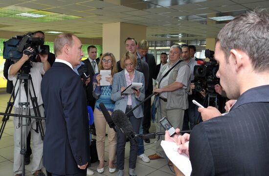 Vladimir Putin watches military exercise