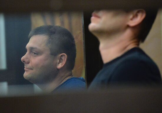 Court changes restraining measure for Navalny and Ofitserov