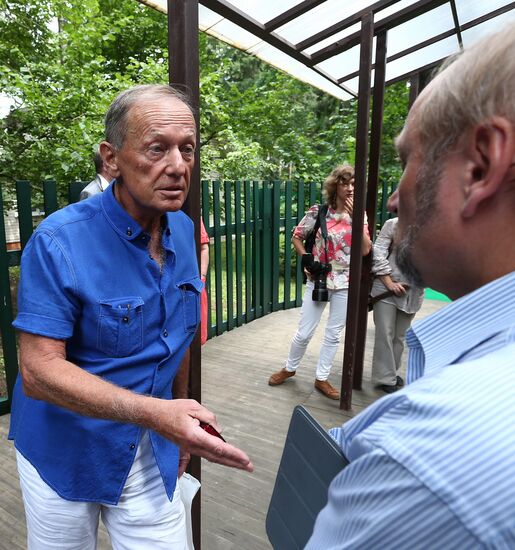 Poet Yevgeny Yevtushenko's 80th birthday celebrated in Moscow