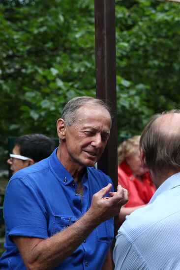 Poet Yevgeny Yevtushenko's 80th birthday celebrated in Moscow