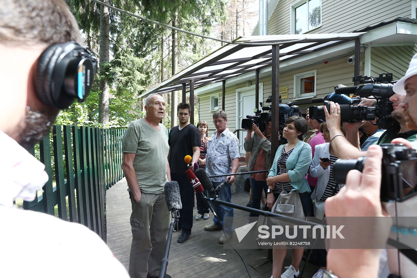 Poet Yevgeny Yevtushenko's 80th birthday celebrated in Moscow