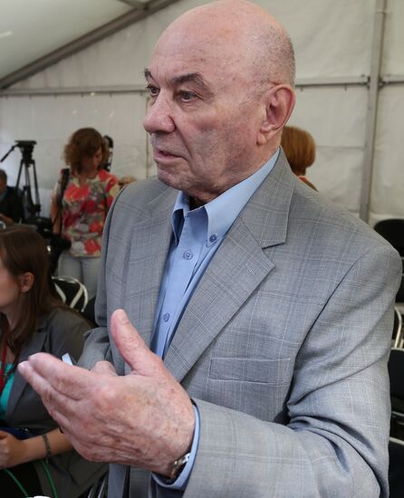 Poet Yevgeny Yevtushenko's 80th birthday celebrated in Moscow