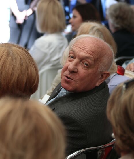 Poet Yevgeny Yevtushenko's 80th birthday celebrated in Moscow