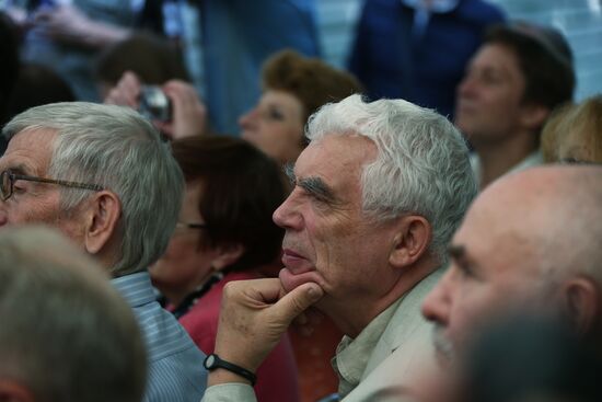 Poet Yevgeny Yevtushenko's 80th birthday celebrated in Moscow