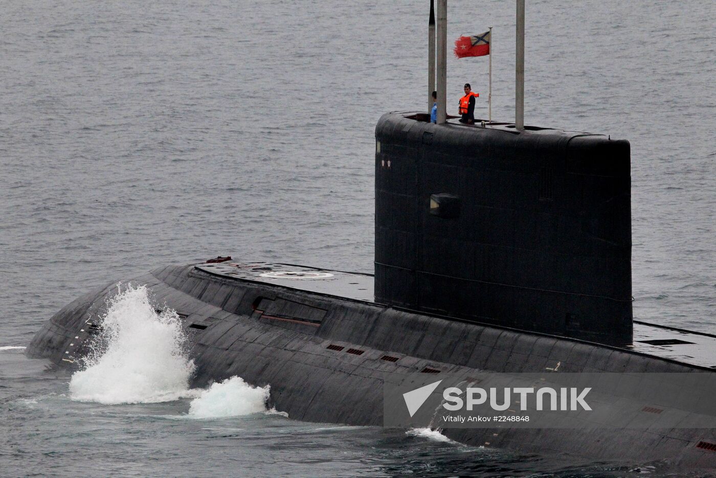 Russian navy conducts submarine rescue exercise