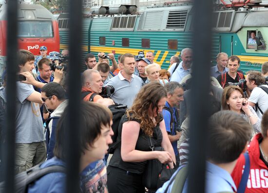 Alexei Navalny arrives in Moscow