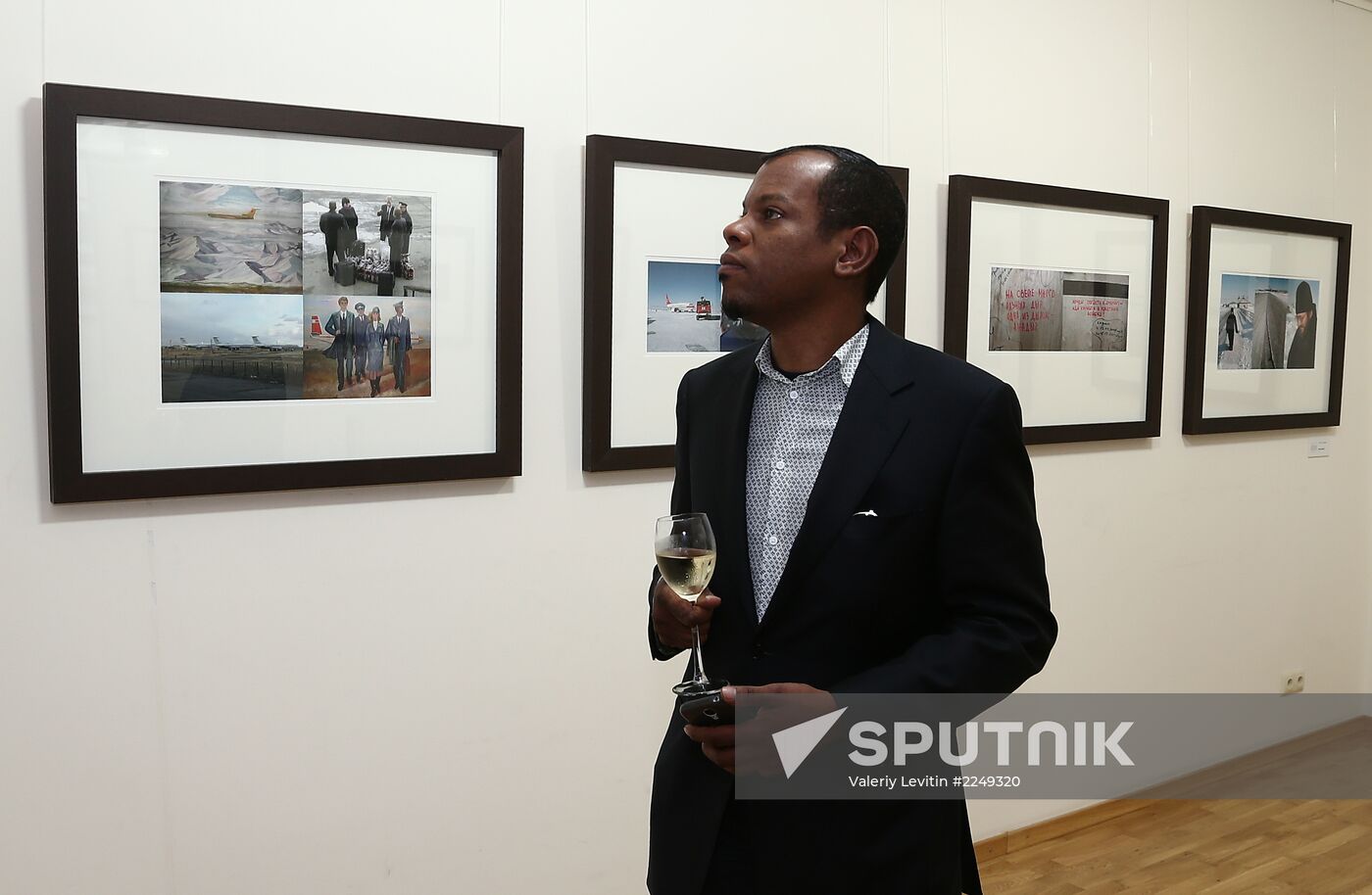 Vladimir Yudanov's exhibition 'Collected Works' opens in Moscow