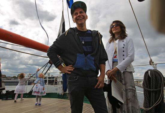 Sedov sailing ship arrives in St. Petersburg