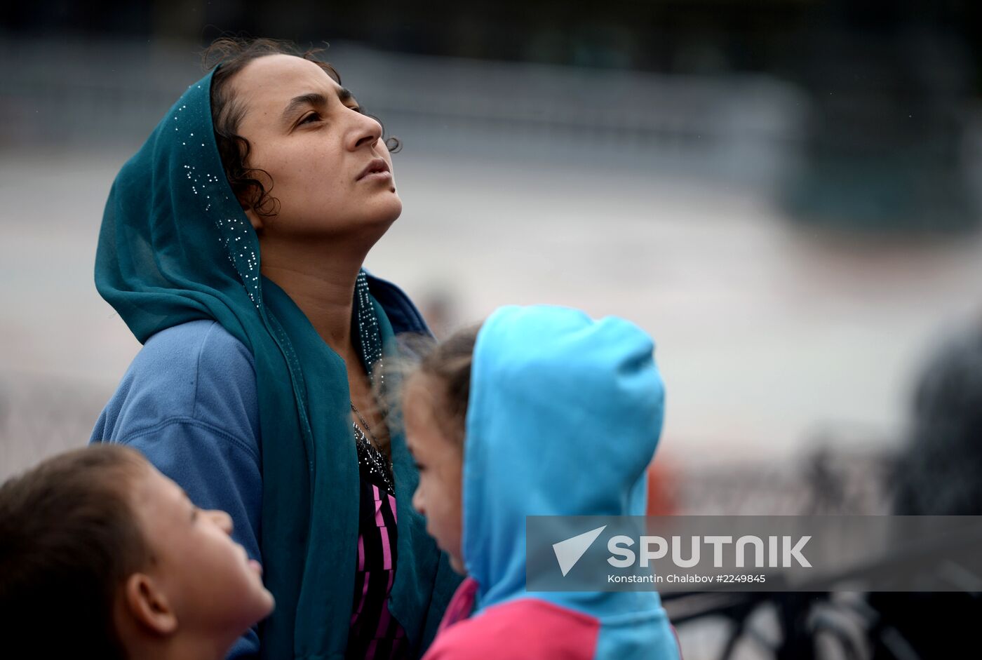 Pilgrims line up to see Cross of St. Andrew the First-Called