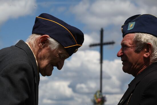 Honoring veterans of Waffen-SS Division Galichina in Ukraine