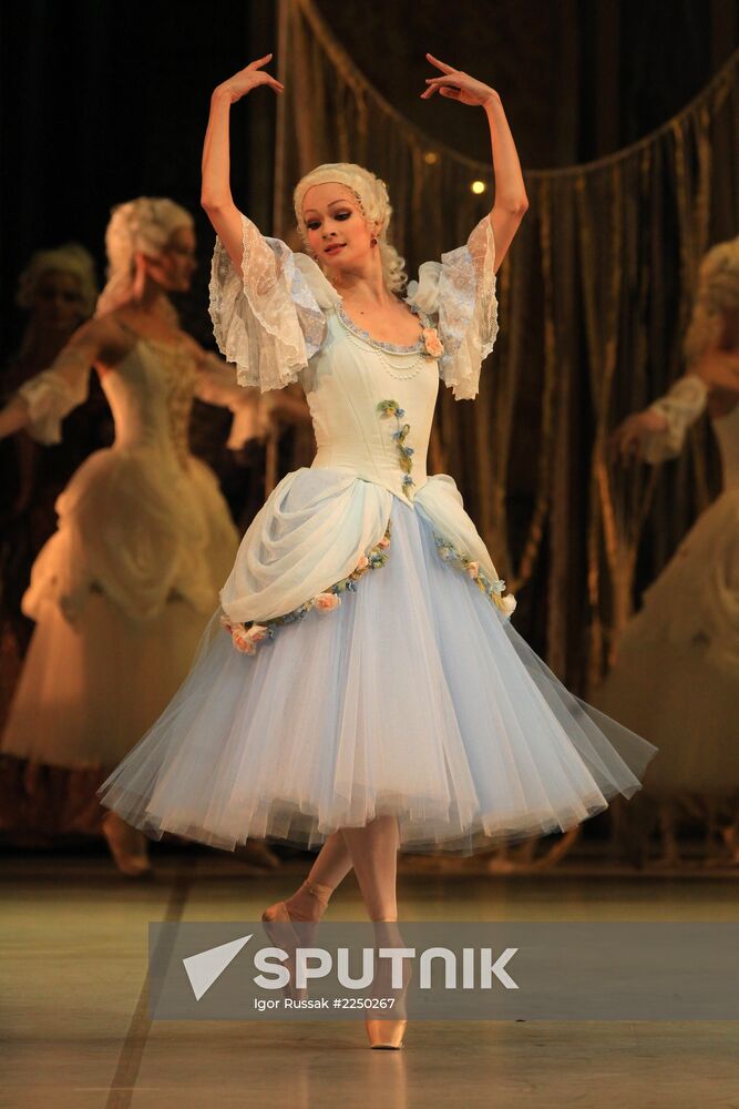 Dress rehearsal of ballet Flames of Paris