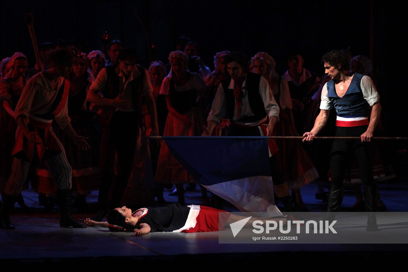 Dress rehearsal of ballet Flames of Paris