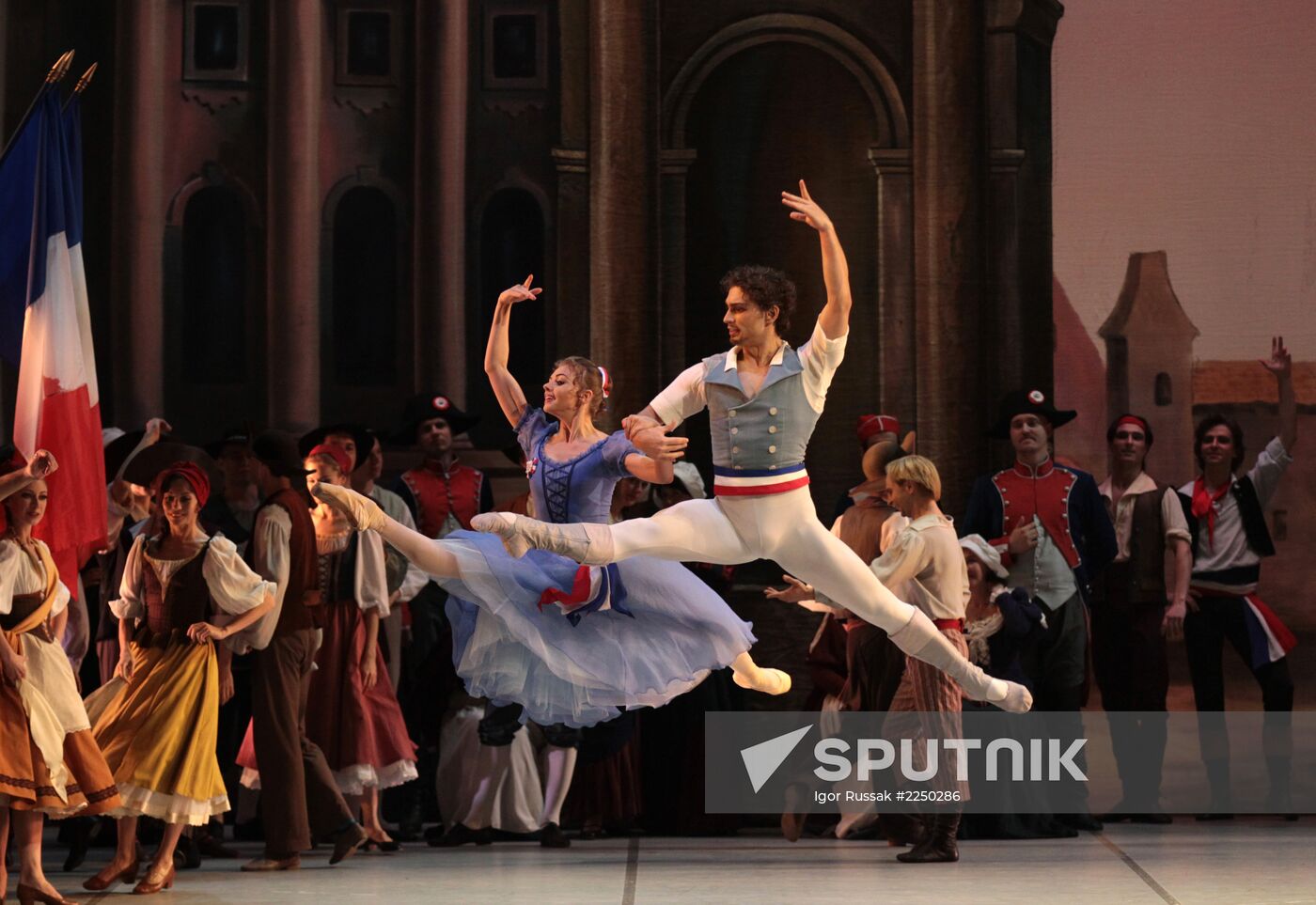 Dress rehearsal of ballet Flames of Paris
