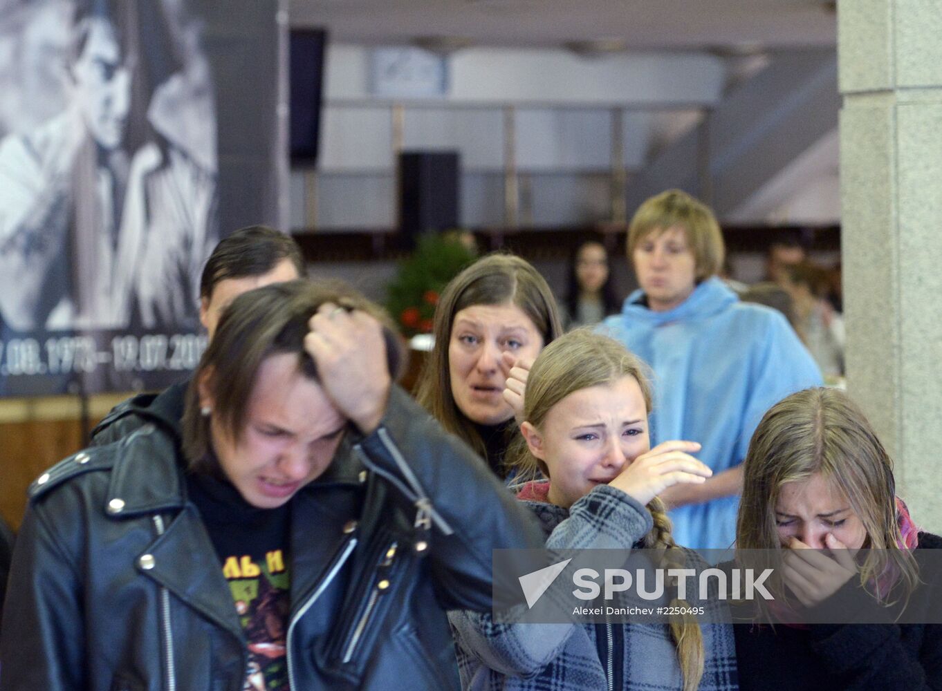 Paying last respects to Korol i Shut frontman Mikhail Gorshenev