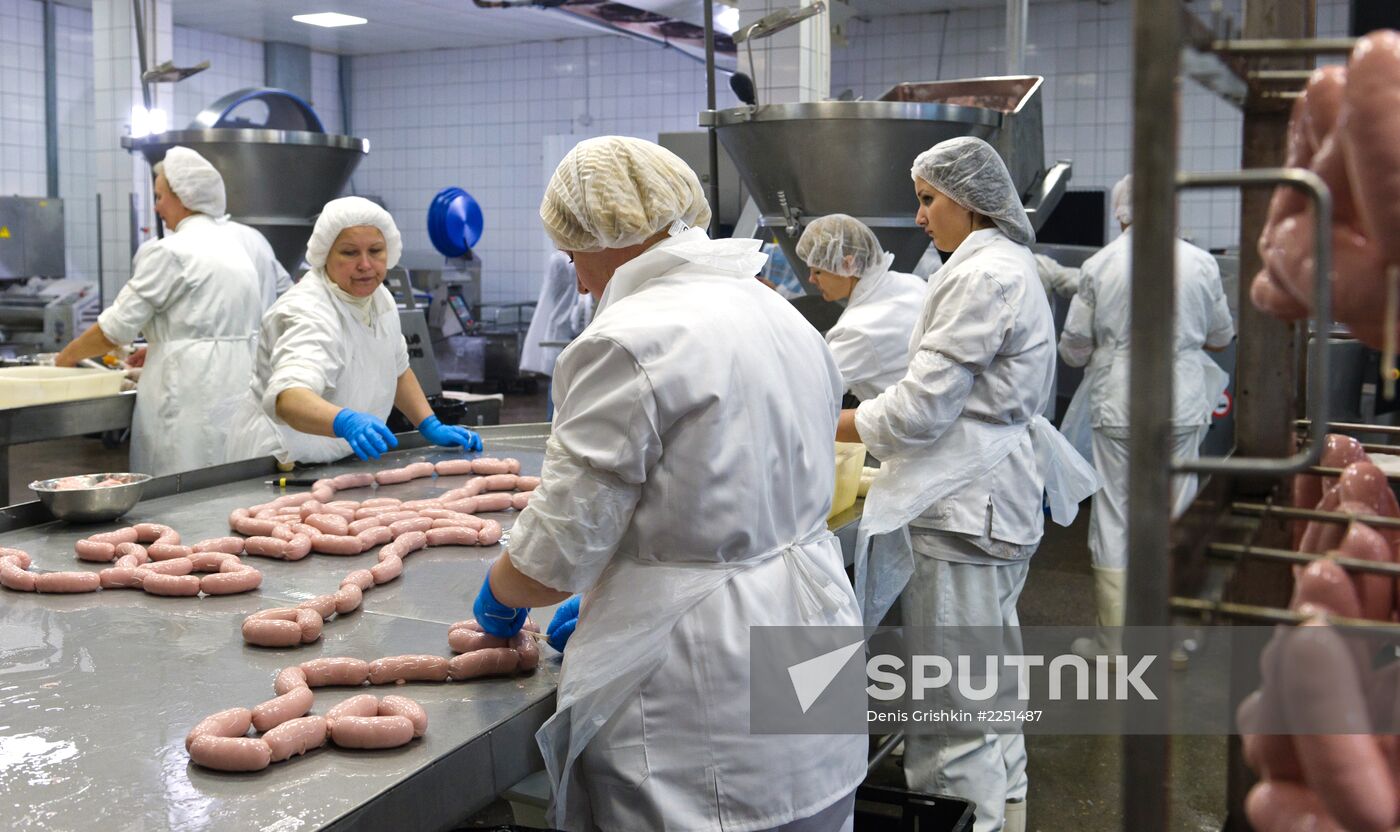 Sergei Sobyanin visits Dymovsky Meatpacking Plant