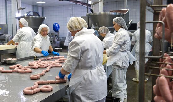Sergei Sobyanin visits Dymovsky Meatpacking Plant