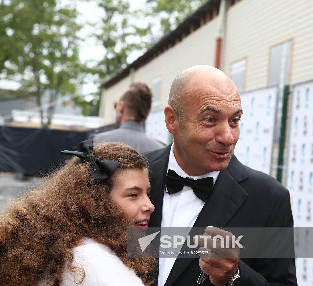 New Wave 2013 contest opens in Jurmala