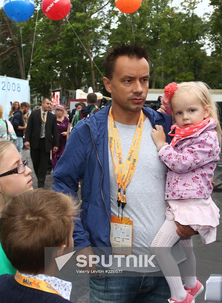 New Wave 2013 contest opens in Jurmala