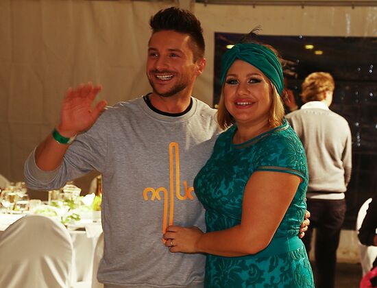 Party marks 2013 New Wave music contest opening