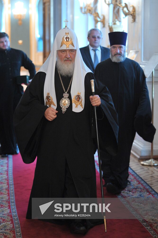 Vladimir Putin meets with top Orthodox Church clergy